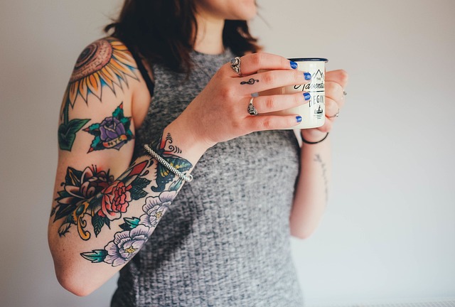 Cómo curar tatuajes recién hechos? Consejos para curar tatuajes